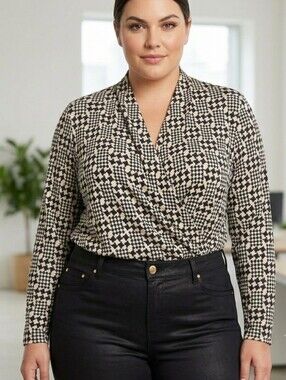 Talbots Black and Cream Geometric Top Size 1X